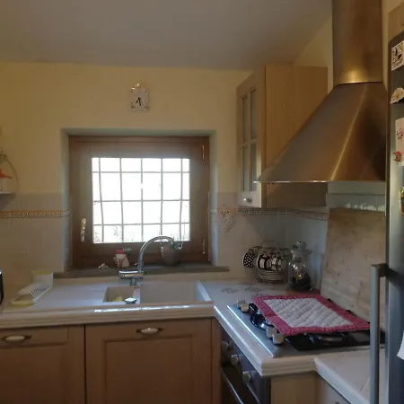 Il Pettirosso Holiday home Cesano